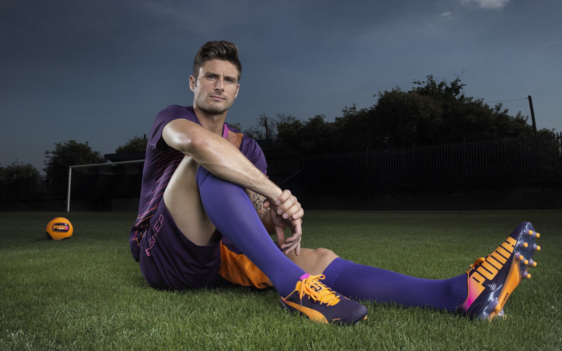 上海海港能否中超三连冠?北京国安变成保级裁决官,上海海港vs国安